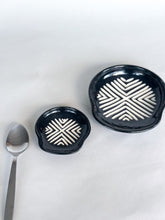 Load image into Gallery viewer, Zulu Spoon Rest Set - Onyx
