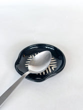 Load image into Gallery viewer, Zulu Spoon Rest Set - Onyx