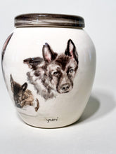 Load image into Gallery viewer, Pet Urn
