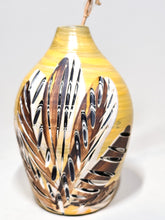 Load image into Gallery viewer, Marbled Yellow TropiCali Bottle
