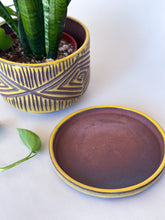 Load image into Gallery viewer, Turmeric Zulu Planters - Brown Clay