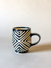 Load image into Gallery viewer, 20oz Zulu Mug - Onyx
