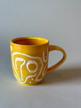 Load image into Gallery viewer, Channels Mug - White Clay
