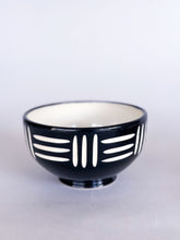 Load image into Gallery viewer, Onyx Zulu Bowl &amp; Plate 4 Piece Set - Cairo Connection
