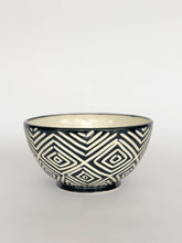 Load image into Gallery viewer, Zulu Mixing Bowl - Onyx
