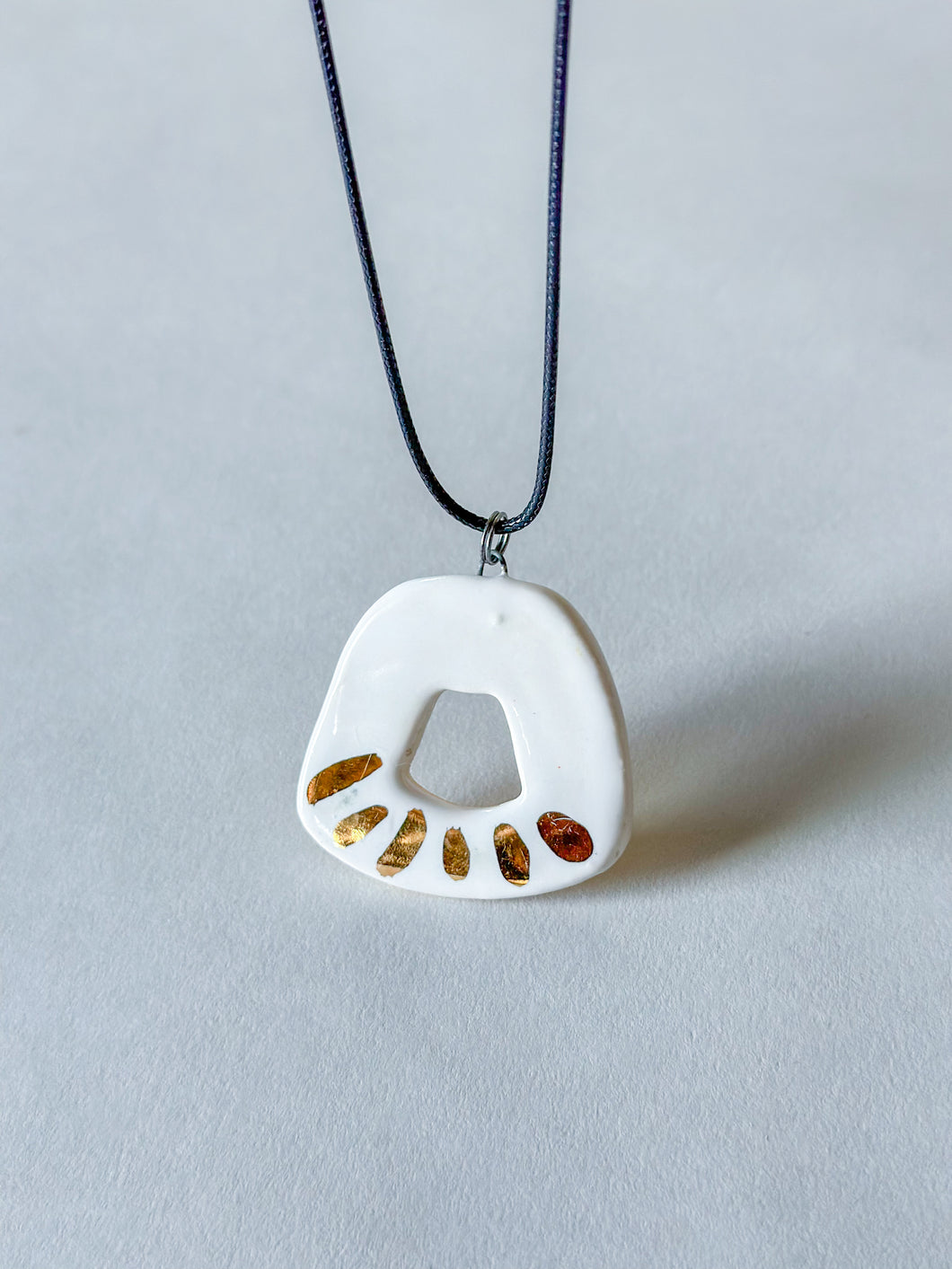 Trap Pendant w/ Gold Luster - White