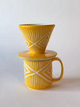Load image into Gallery viewer, Turmeric Zulu Pour Over Set - Nigerian Gateway
