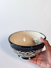 Load image into Gallery viewer, Zulu Berry Bowl - w/ Thumb grip #1
