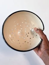 Load image into Gallery viewer, Zulu Berry Bowl - w/ Thumb grip #2
