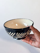 Load image into Gallery viewer, Zulu Berry Bowl - w/ Thumb grip #2
