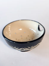 Load image into Gallery viewer, Zulu Berry Bowl - w/ Thumb grip #3 - Made-to-Order
