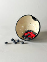 Load image into Gallery viewer, Zulu Berry Bowl - w/ Thumb grip #1

