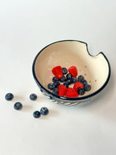 Load image into Gallery viewer, Zulu Berry Bowl - w/ Thumb grip #2
