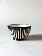 Load image into Gallery viewer, Onyx Zulu Bowl 2
