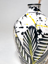 Load image into Gallery viewer, TropiCali Vase
