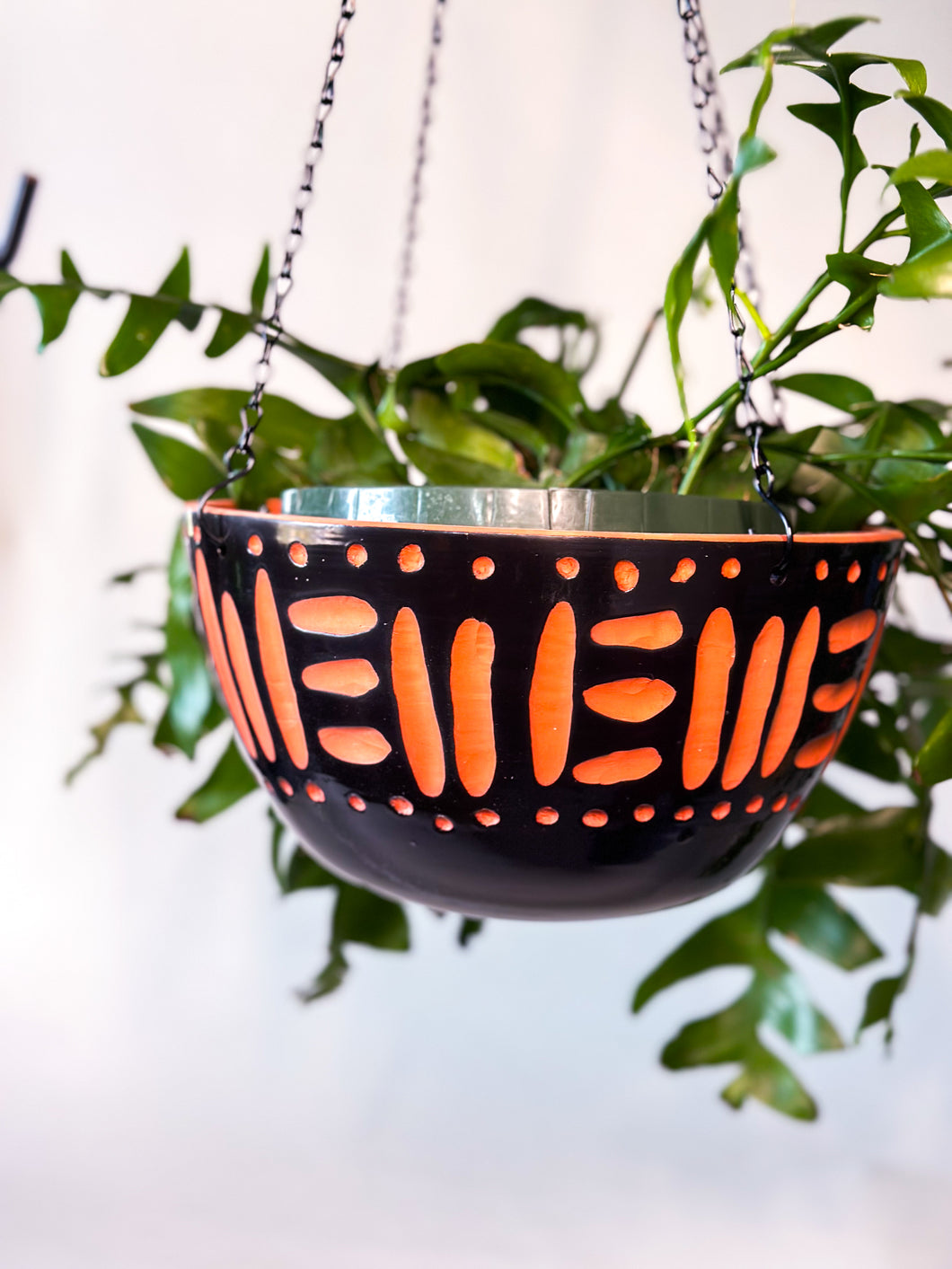 Hanging Terra Cotta Planter - Onyx