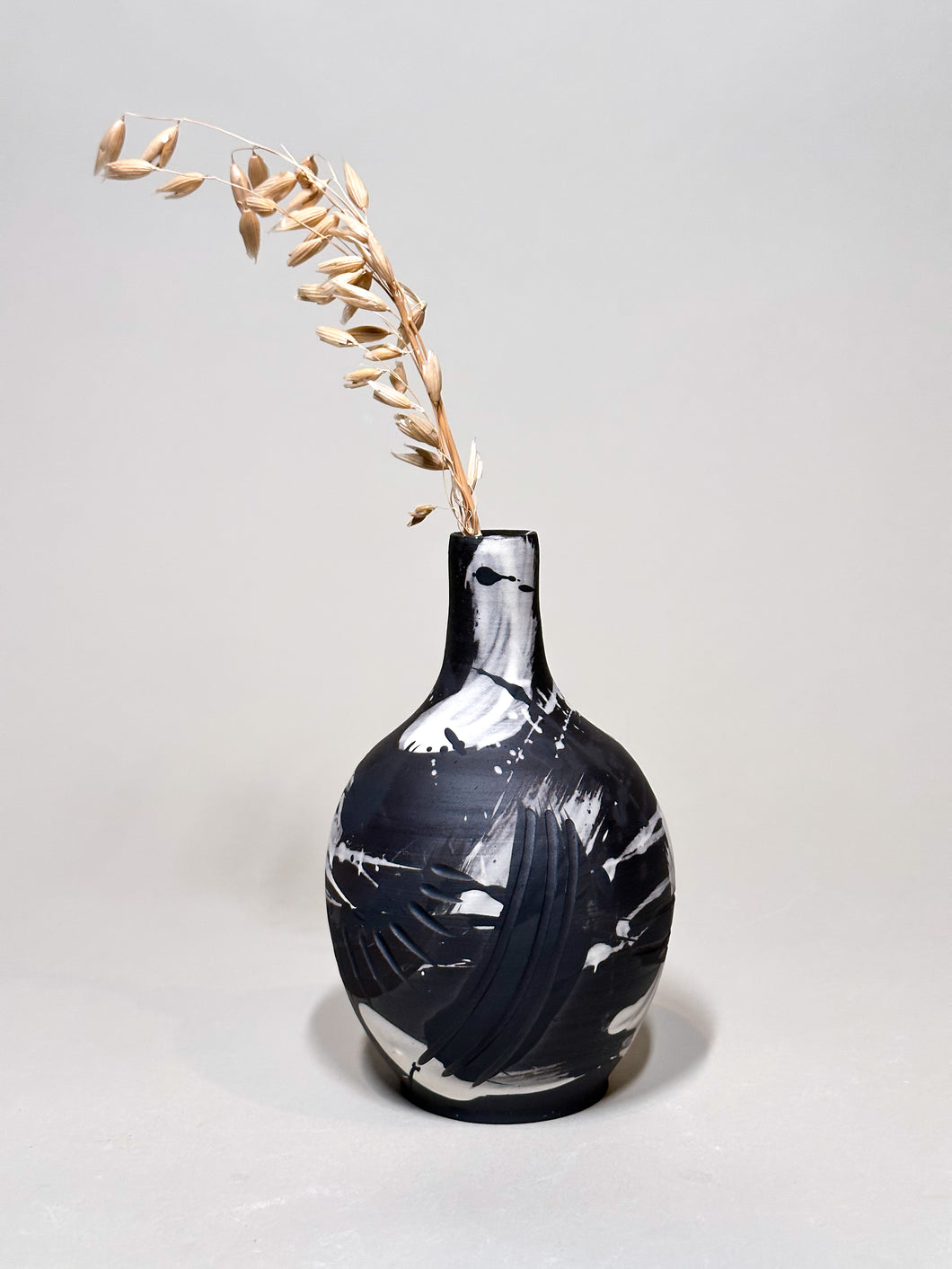 Splash Bottle with slip - Black Clay- Made-to-Orander