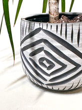 Load image into Gallery viewer, Alabaster Zulu Cachepot Planter - Nigerian Gateway
