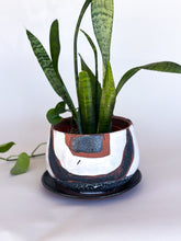 Load image into Gallery viewer, Medium DesertScape Planter with Crackle - Brown Clay
