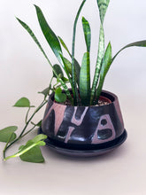 Load image into Gallery viewer, Medium Black DesertScape Planter - Brown Clay
