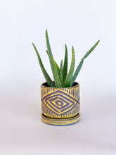 Load image into Gallery viewer, Turmeric Zulu Planters - Brown Clay
