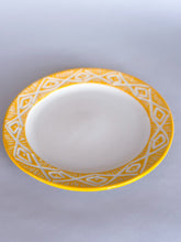 Load image into Gallery viewer, Turmeric Plates - Same Size
