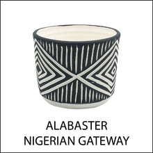 Load image into Gallery viewer, Medium Planters: MADE TO ORDER - Black Clay
