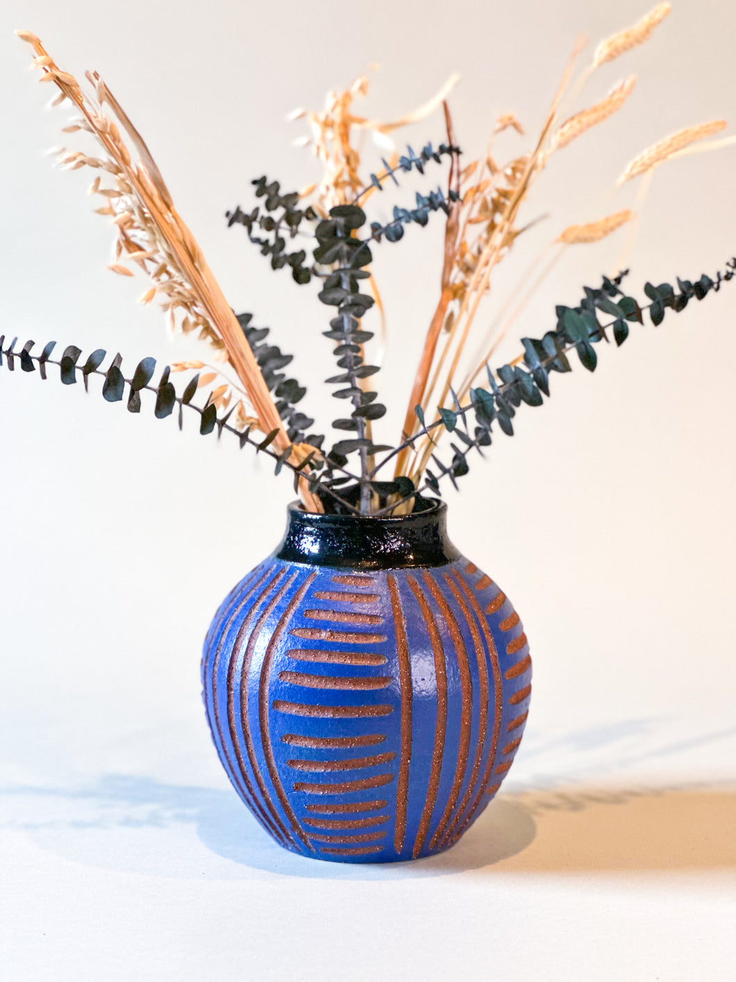 Medium Zulu Vase - Royal Blue
